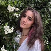 Studentessa con esperienza universitaria all'estero disponibile per lezioni di inglese personalizzate e supporto allo studio